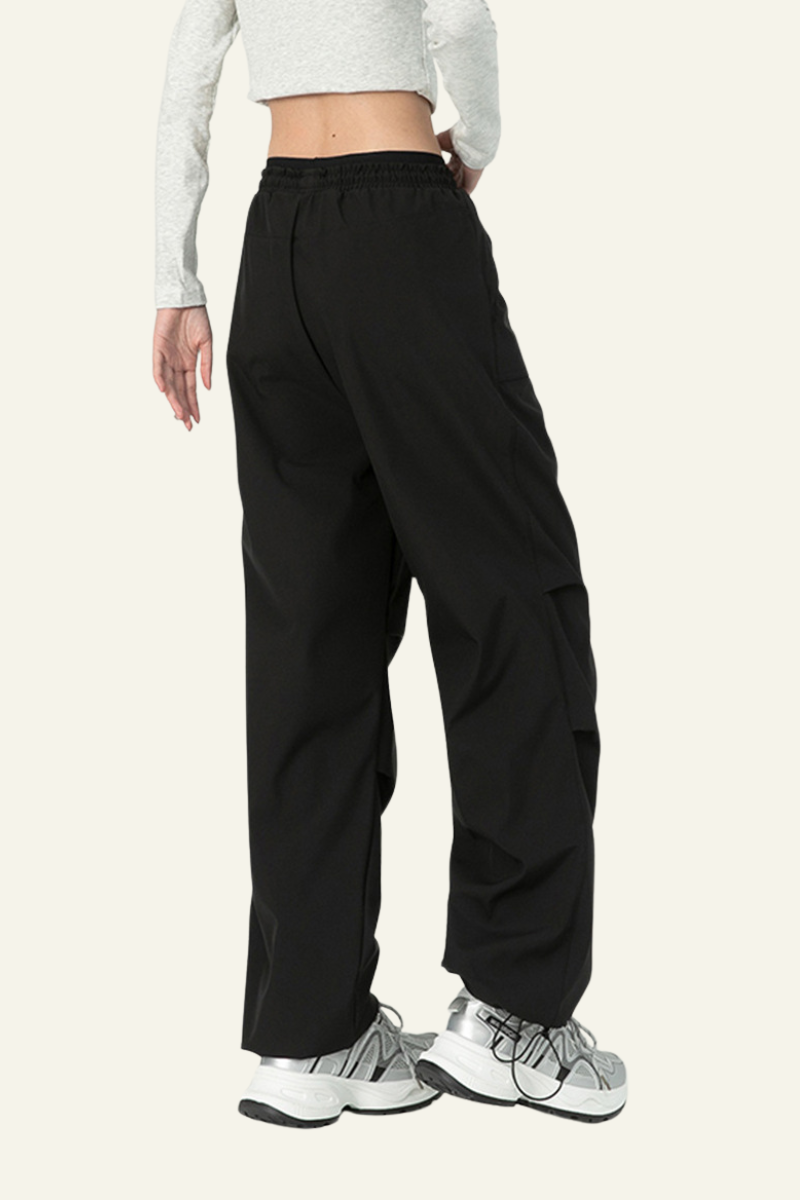 Women's Water-Resistant Breathable Pleated Light-Fleece Cargo Pants