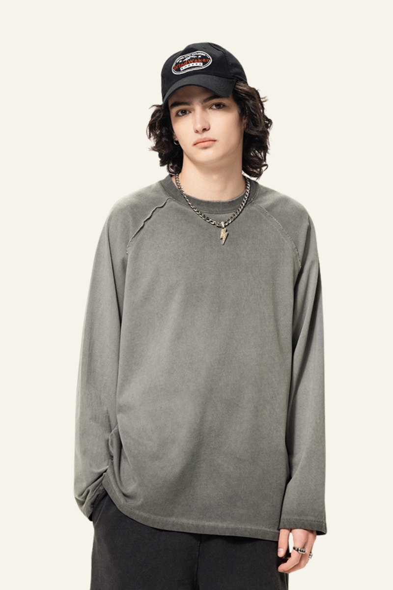 Men's  Streetwear Washed Cotton Long-Sleeved T-shirt.