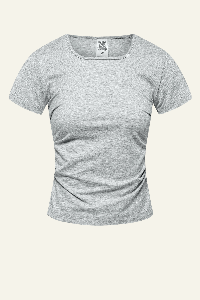 Women's  straight shoulder short-sleeved T-shirt.