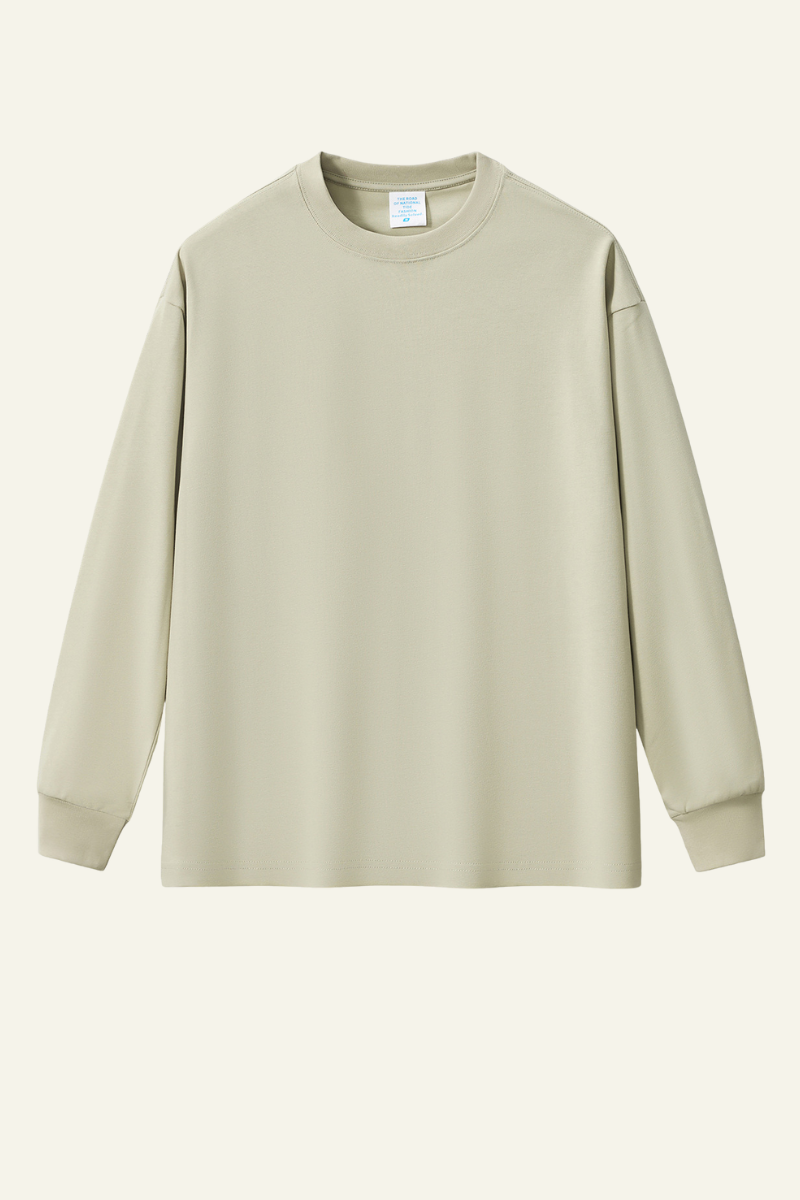 Men's 350 Heavyweight Cotton Long-sleeve T-shirt.
