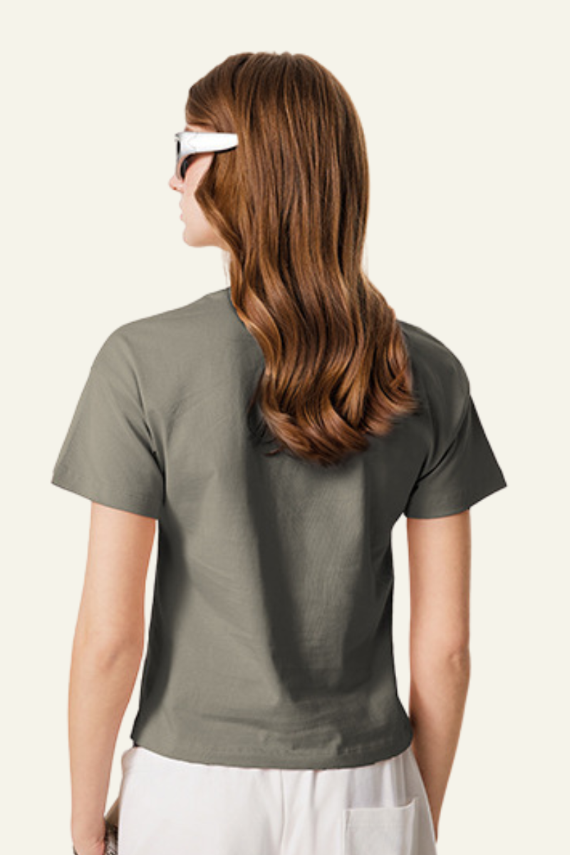 Women's  cotton Round-neck Slimming T-shirt.