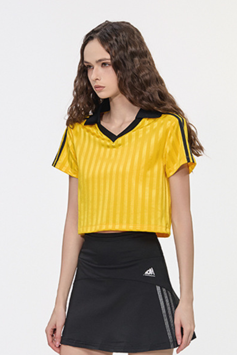Color-blocked collegiate-style short T-shirt