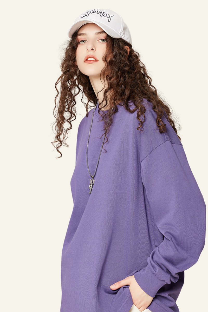 Women's 350 Heavyweight Cotton Long-sleeve T-shirt.