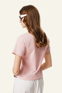 Women's  cotton Round-neck Slimming T-shirt.