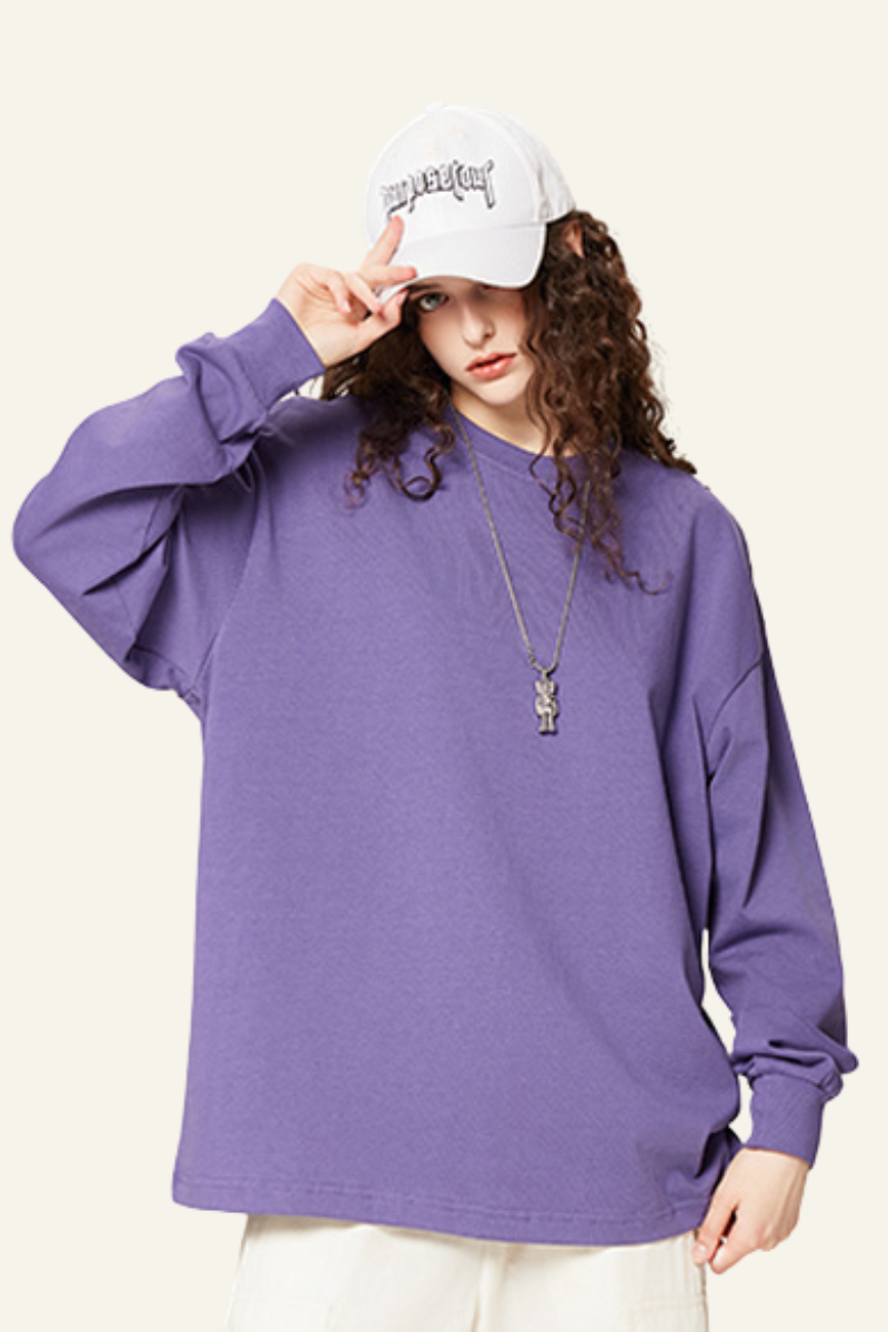 Women's 350 Heavyweight Cotton Long-sleeve T-shirt.