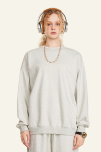 Women’s Relaxed Solid Color Pullover