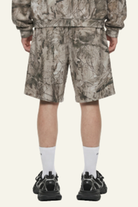 Men's Camouflage Shorts With Fleece Lining.