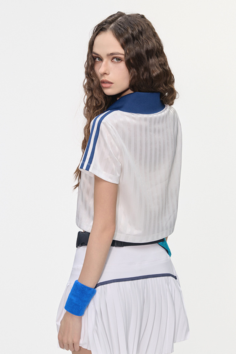 Color-blocked collegiate-style short T-shirt